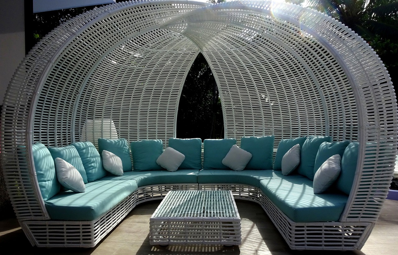 Exploring the Rise of Rattan Garden Furniture in London’s Urban Spaces